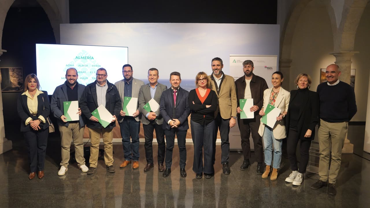 La Junta y el Ayuntamiento de Berja aportan 16.000 euros para la programación cultural de la Red Andaluza de Teatros